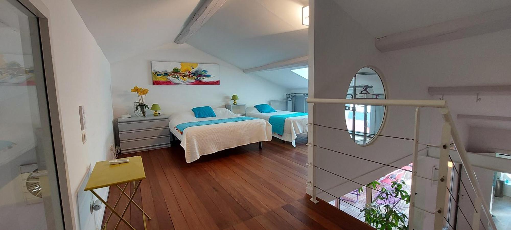Апартаменты Le Loft De La Robine 110M2 Нарбонна Экстерьер фото